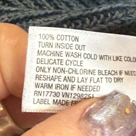 Universal thread size medium blue, long sleeve cardigan - Picture 6 of 9